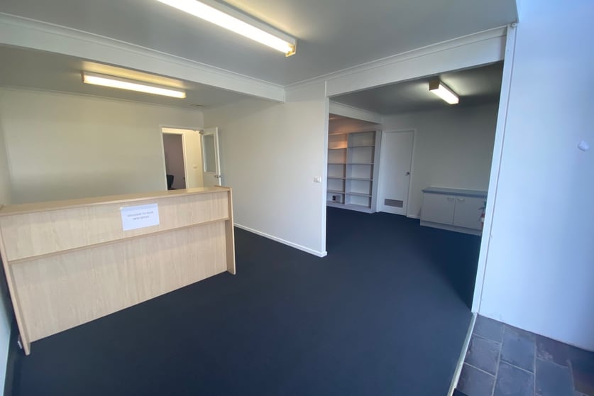 Click to view all images 2/6 Viewtech Place Rowville VIC 3178 - Image 2