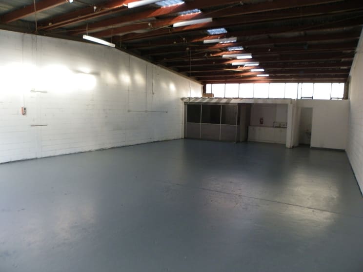 Click to view all images 1/38 Jersey Road Bayswater VIC 3153 - Image 2