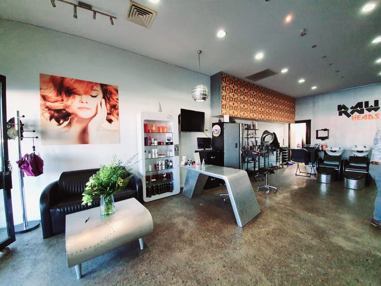 Click to view all images 31 Stockton Avenue Moorebank NSW 2170 - Image 2