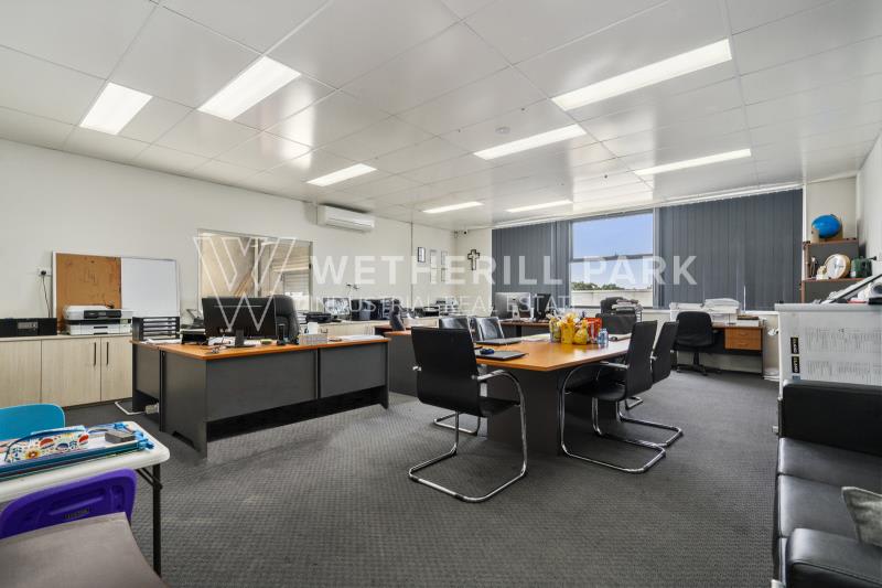 Click to view all images Smithfield NSW 2164 - Image 3