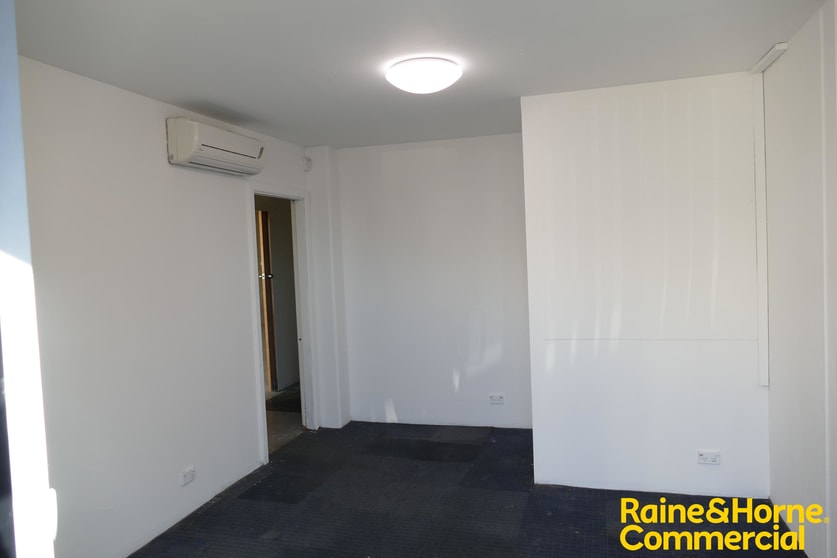 Click to view all images 13/252 Hume Highway Lansvale NSW 2166 - Image 2