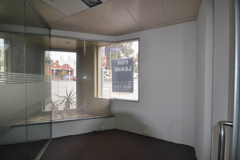 Click to view all images 1B/85 Curzon Street North Melbourne VIC 3051 - Image 3