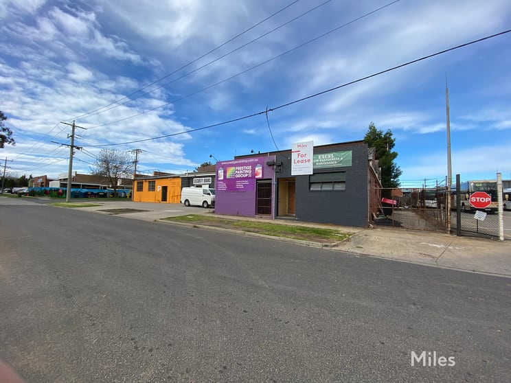 4/179 Bamfield Road Heidelberg West VIC 3081 - Image 2