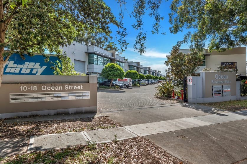 Click to view all images 4/10-18 Ocean St Botany NSW 2019 - Image 1