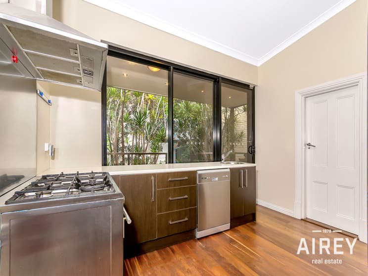Click to view all images 9 Lindsay Street Perth WA 6000 - Image 2