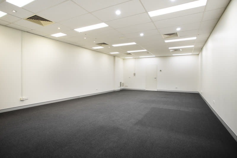 Click to view all images 16/9 Hoyle Avenue Castle Hill NSW 2154 - Image 2