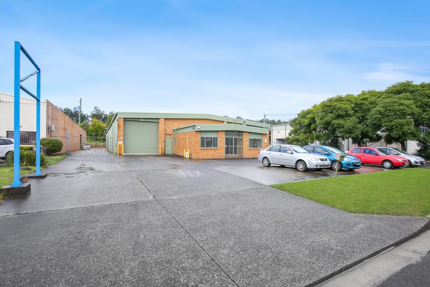 13 Doyle Avenue Unanderra NSW 2526 - Image 2