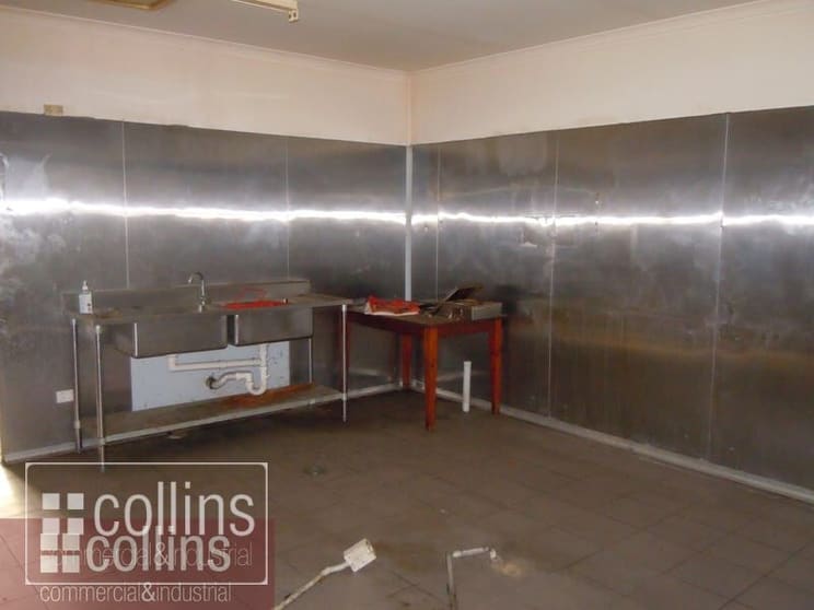 Click to view all images Shop 2/248 Clyde Road Berwick VIC 3806 - Image 3