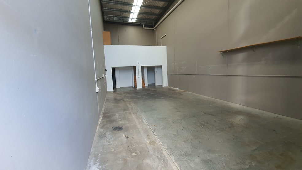 22/4 Weddel Court Laverton North VIC 3026 - Image 3