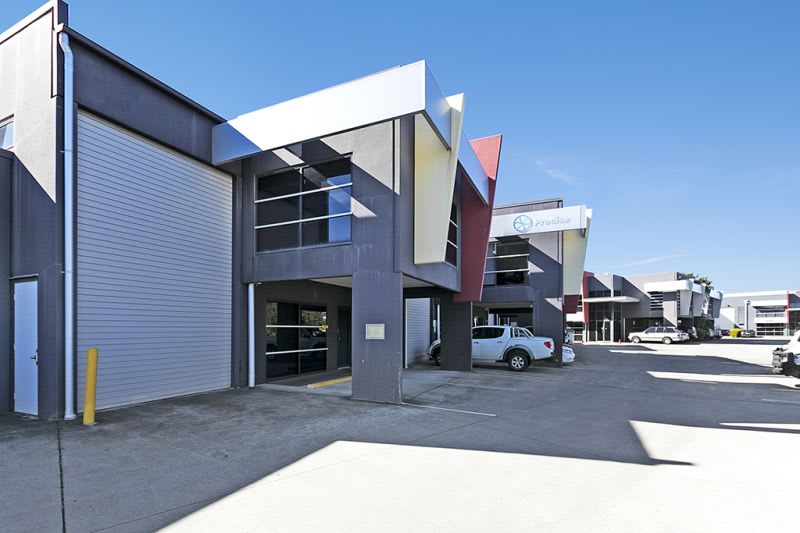 Click to view all images 2/70 Fison Avenue West Eagle Farm QLD 4009 - Image 3