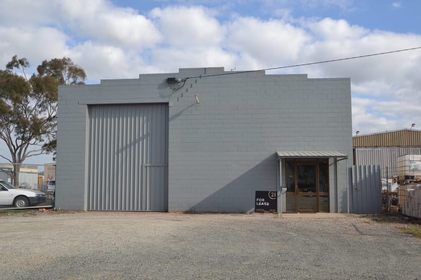 Click to view all images 1/31 Hovell Street Echuca VIC 3564 - Image 1