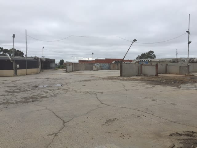 Click to view all images 30 Brooklyn Court Campbellfield VIC 3061 - Image 2
