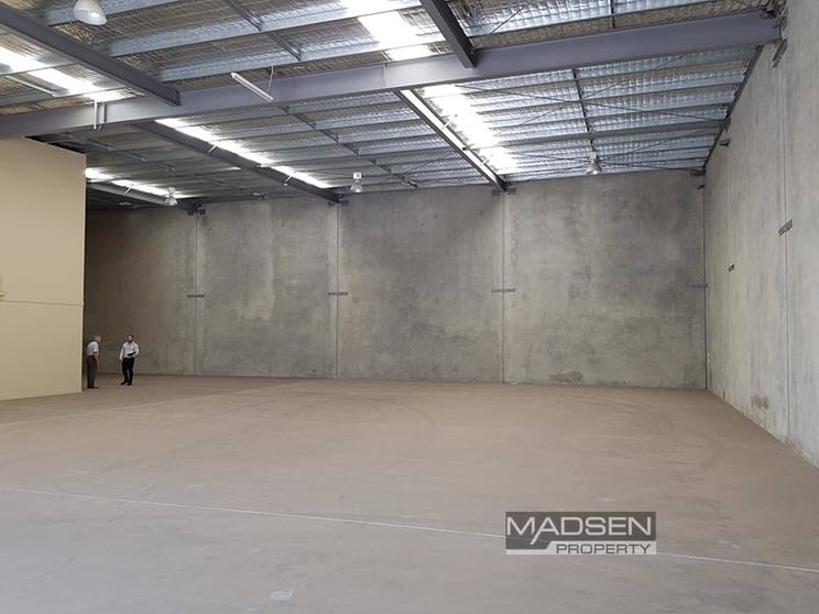 Click to view all images Warehouse/528 Sherwood Road Rocklea QLD 4106 - Image 1