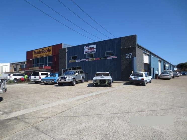 Click to view all images 4/27 Smith Street Capalaba QLD 4157 - Image 1