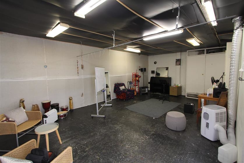 Click to view all images Unit 1/142A Mullens Street Rozelle NSW 2039 - Image 2