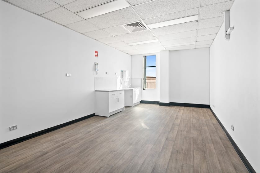 25 Smart Street Fairfield NSW 2165 - Image 2