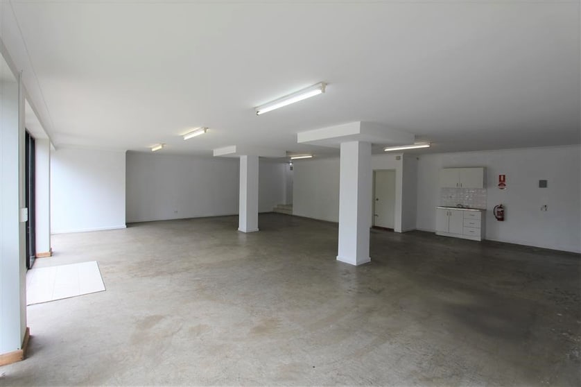 Click to view all images Unit 1/68 Roberts Avenue Mortdale NSW 2223 - Image 3