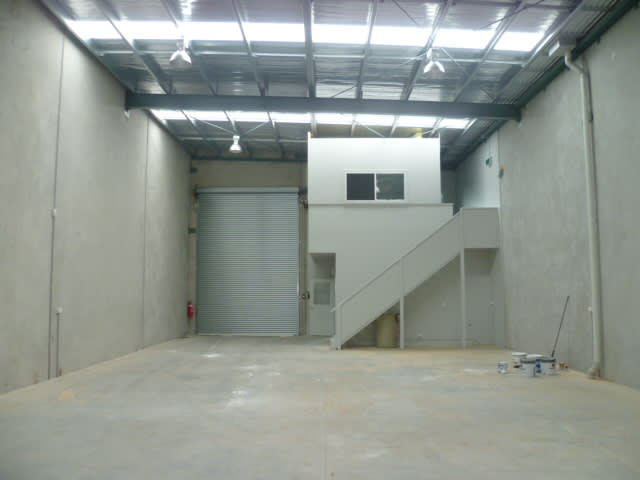 Click to view all images 154 Northern Road Heidelberg Heights VIC 3081 - Image 2