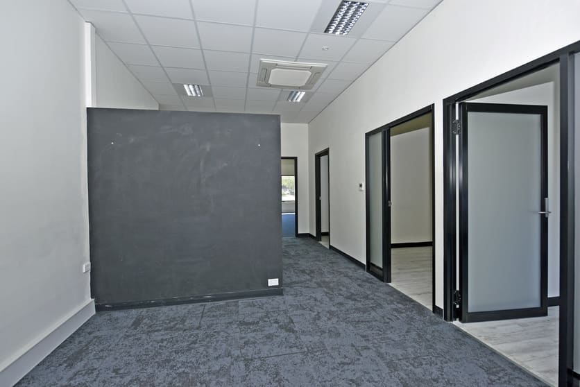 15/16 Charlton Court Woolner NT 0820 - Image 2