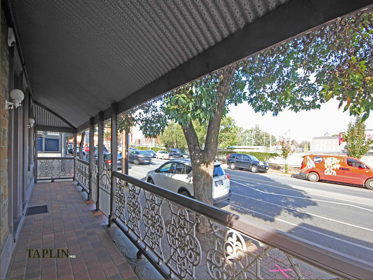 Click to view all images 22 The Parade West Kent Town SA 5067 - Image 2