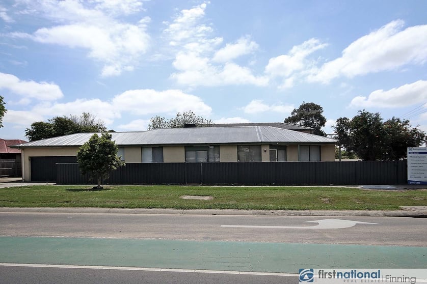 Click to view all images 1 Lurline Street Cranbourne VIC 3977 - Image 1