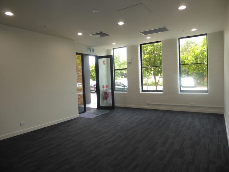 Click to view all images 9 Howard Street West Melbourne VIC 3003 - Image 2