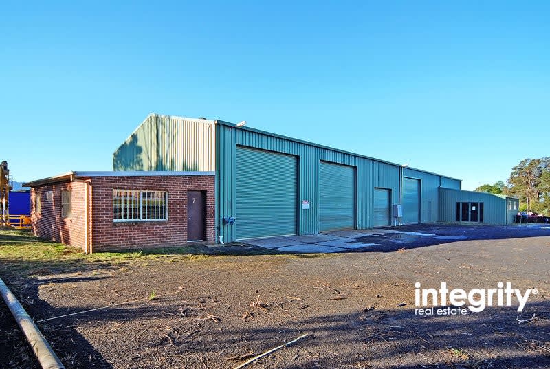 Click to view all images 1/7 Gesham Way Bomaderry NSW 2541 - Image 1