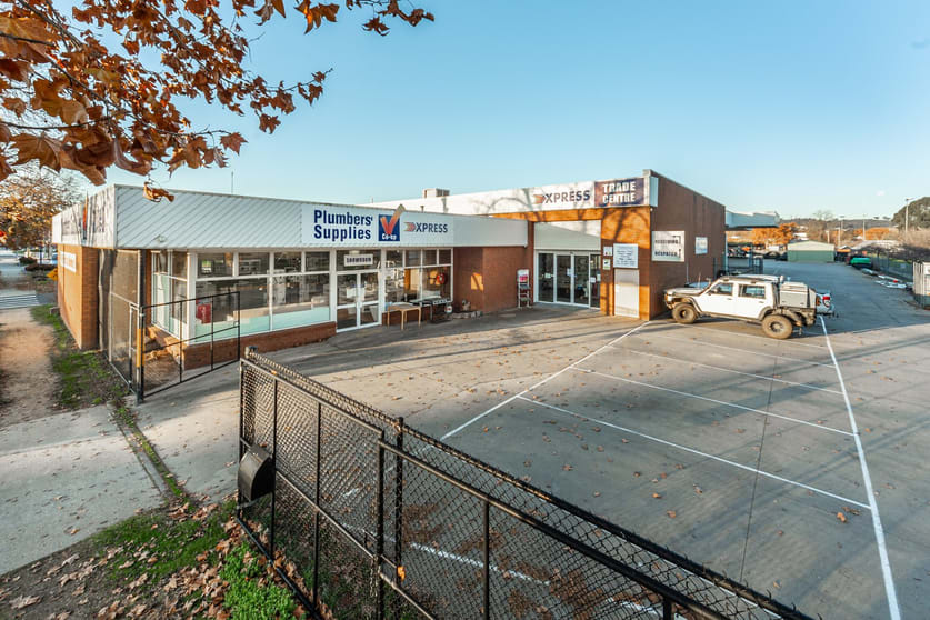 Click to view all images 404 Townsend Street Albury NSW 2640 - Image 3