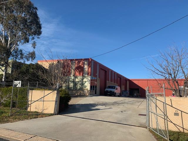 Click to view all images Unit 1/13 Shropshire Street Queanbeyan NSW 2620 - Image 3
