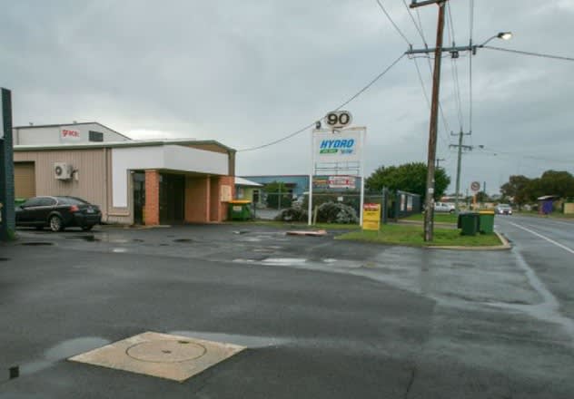 Click to view all images Unit 1/90 King Road East Bunbury WA 6230 - Image 1