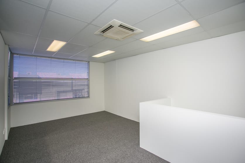 Click to view all images Unit 3/17 Caloundra Rd Clarkson WA 6030 - Image 3