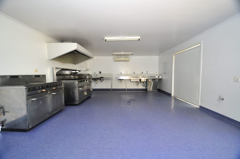Click to view all images 1/57 Pratts Park Road East Bendigo VIC 3550 - Image 2