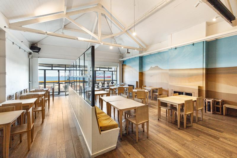 Click to view all images 67 Beach Street Port Melbourne VIC 3207 - Image 2