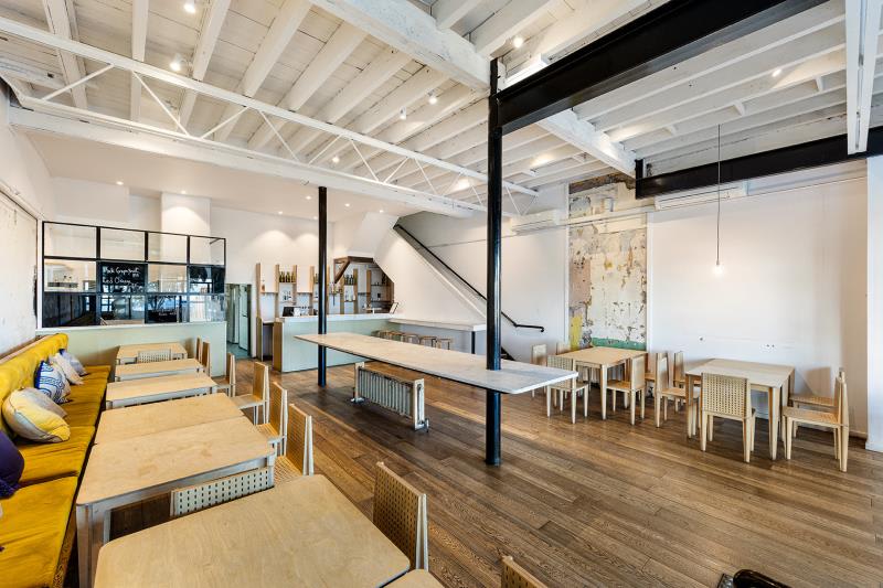 Click to view all images 67 Beach Street Port Melbourne VIC 3207 - Image 3