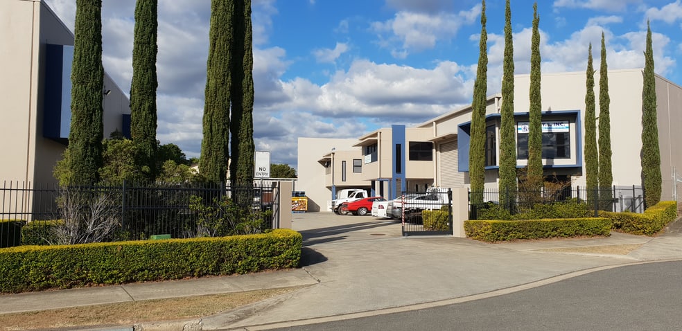 Click to view all images Unit 10, 7 Sonia Court Raceview QLD 4305 - Image 1