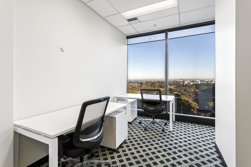 Click to view all images Suite 708/1 Queens Road Melbourne 3004 VIC 3004 - Image 3