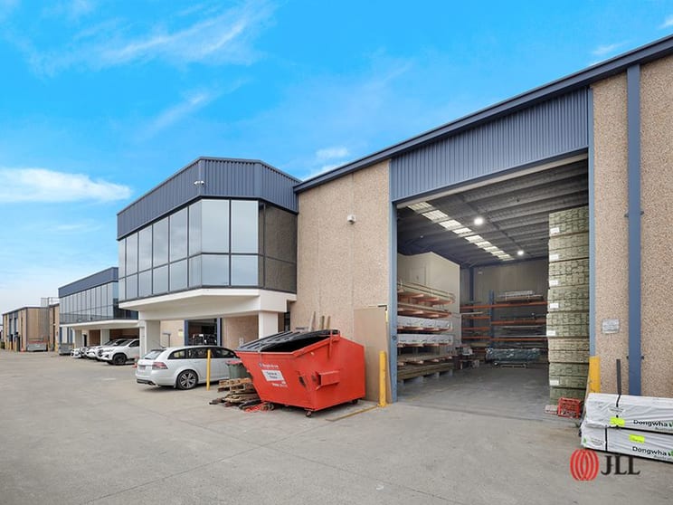 Click to view all images 43 Sterling Road Minchinbury NSW 2770 - Image 2