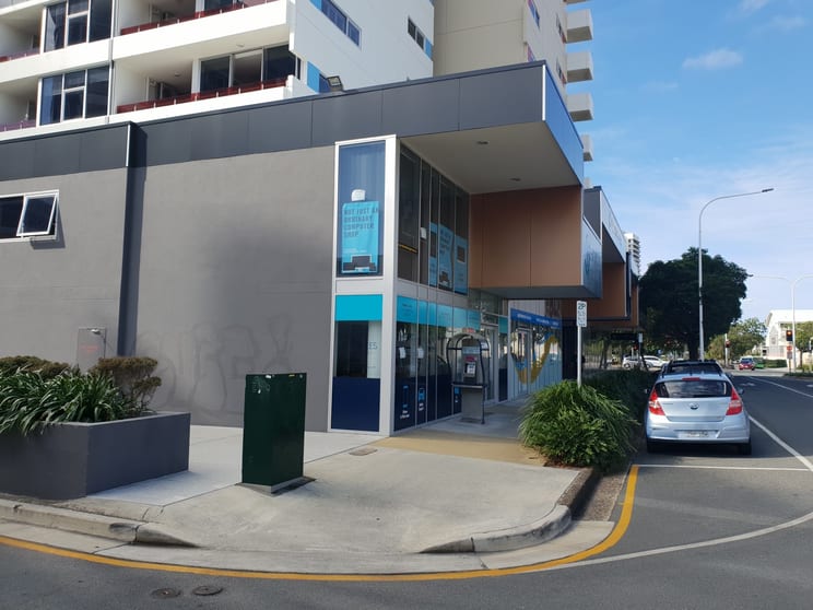 Click to view all images 1/29 Wharf Street Tweed Heads NSW 2485 - Image 3