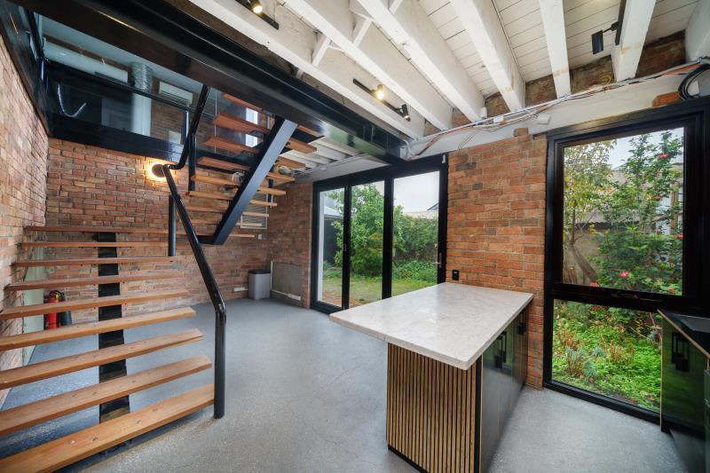 Click to view all images 25 Yarra St/25 Yarra Street South Melbourne VIC 3205 - Image 2