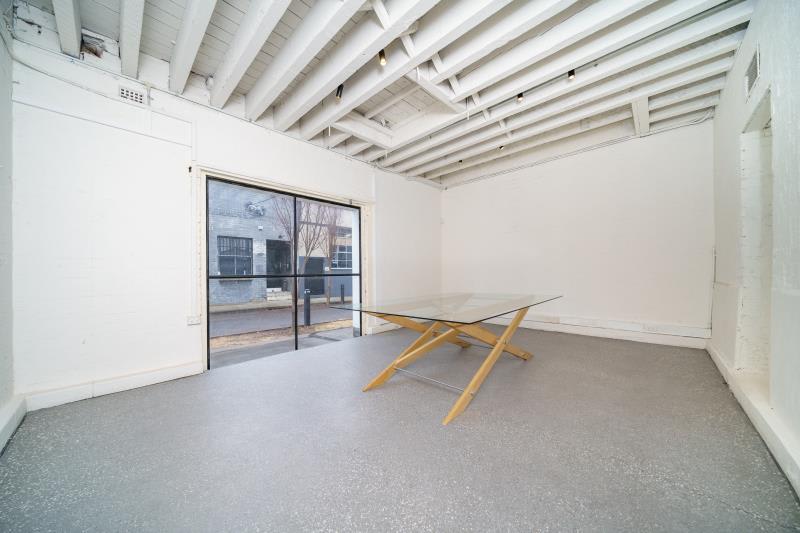 Click to view all images 25 Yarra St/25 Yarra Street South Melbourne VIC 3205 - Image 3
