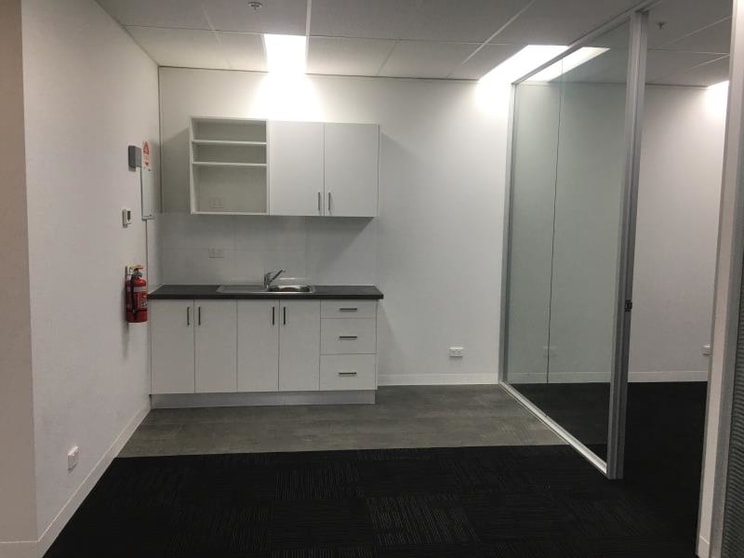 Click to view all images Suite 8/8/622 Ferntree Gully Road Wheelers Hill VIC 3150 - Image 2