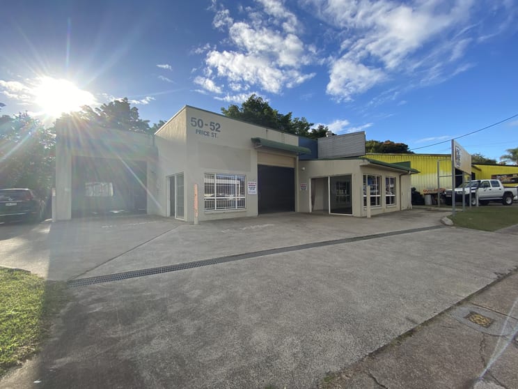 Click to view all images 1/50-52 Price Street Nambour QLD 4560 - Image 3