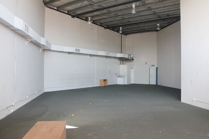 Click to view all images 4/129 Minjungbal Drive Tweed Heads South NSW 2486 - Image 2