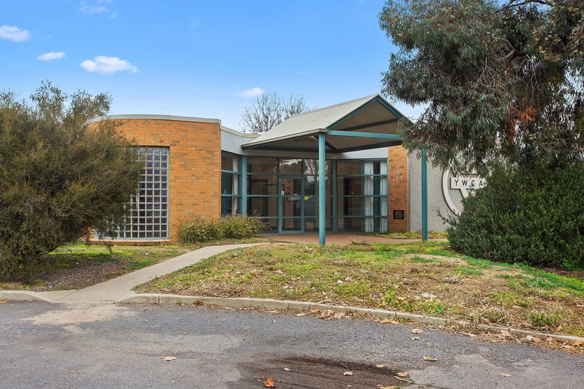 Click to view all images 20 Townsend Street Flora Hill VIC 3550 - Image 1