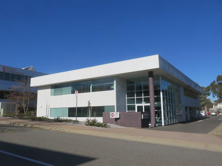 Click to view all images Level 1/ 2A/18 Napier Close Deakin ACT 2600 - Image 1