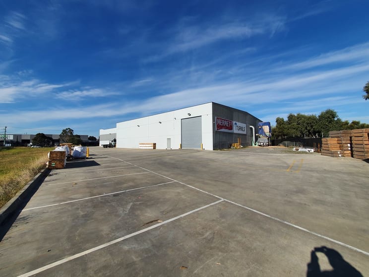 Click to view all images 67 Frankston Gardens Drive Carrum Downs VIC 3201 - Image 2