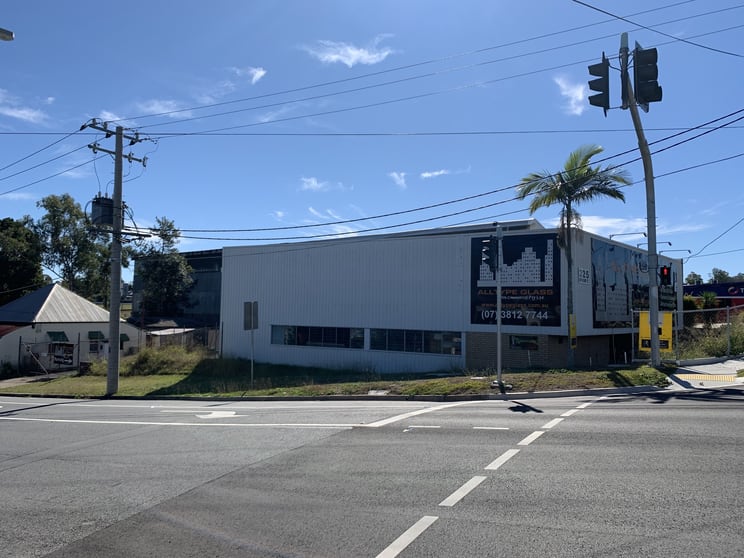 Click to view all images 325 Brisbane Street West Ipswich QLD 4305 - Image 1