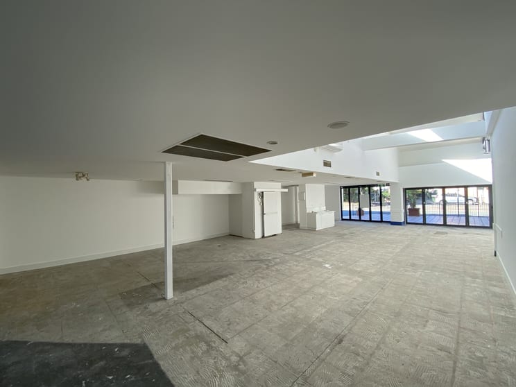 Click to view all images 3/79 Bulcock Street Caloundra QLD 4551 - Image 3