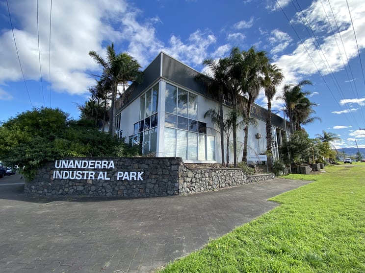 3/2 Lady Penrhyn Drive Unanderra NSW 2526 - Image 1