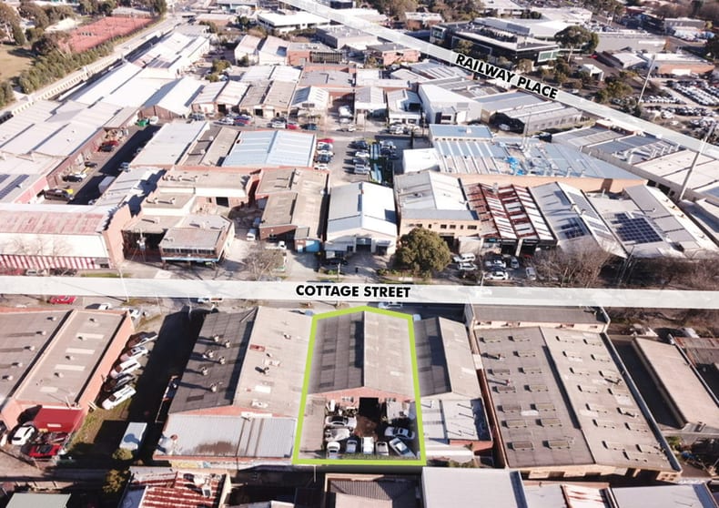 Click to view all images 21 Cottage Street Blackburn VIC 3130 - Image 2